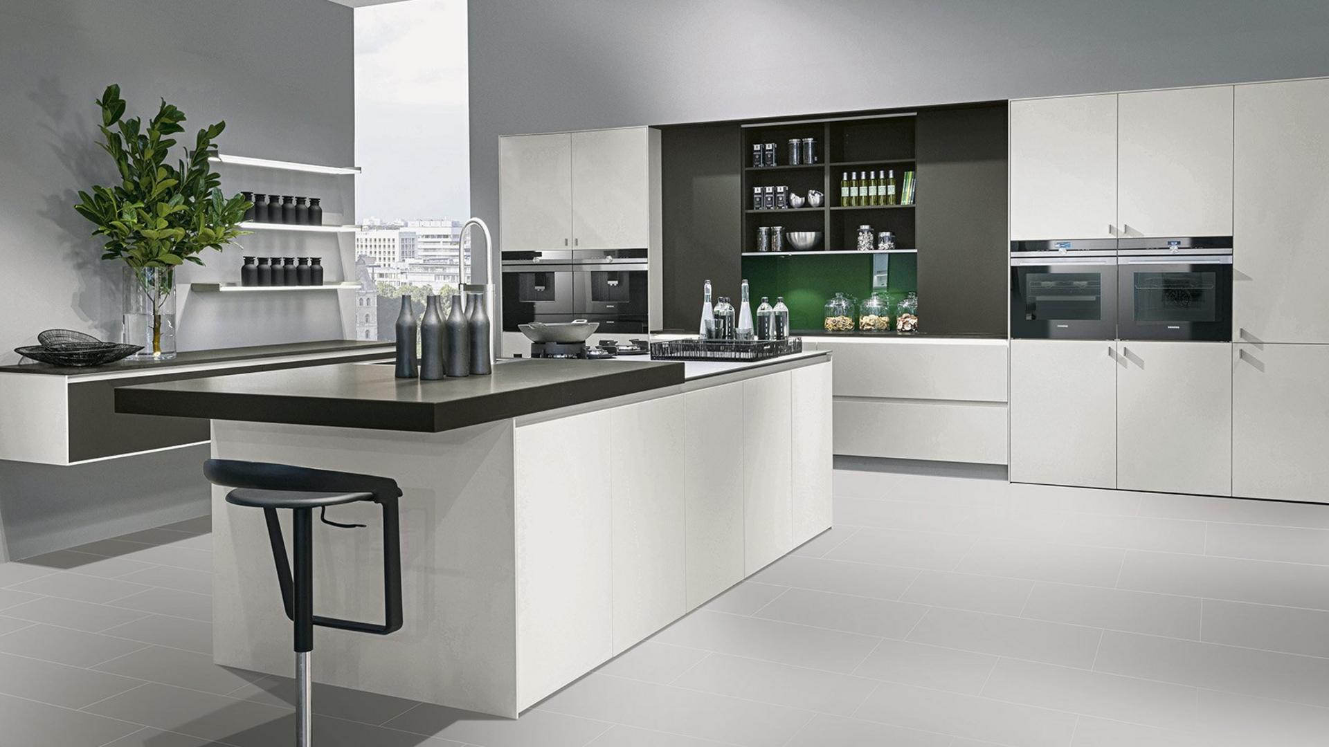 White RAL 9010