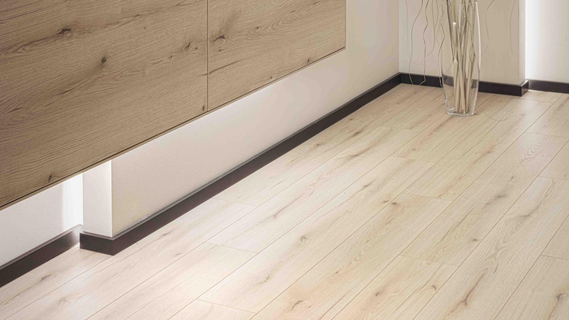 Oak Evoke Vanilla