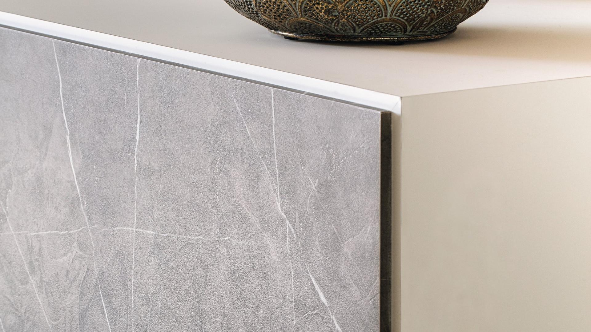 Pietra Grey