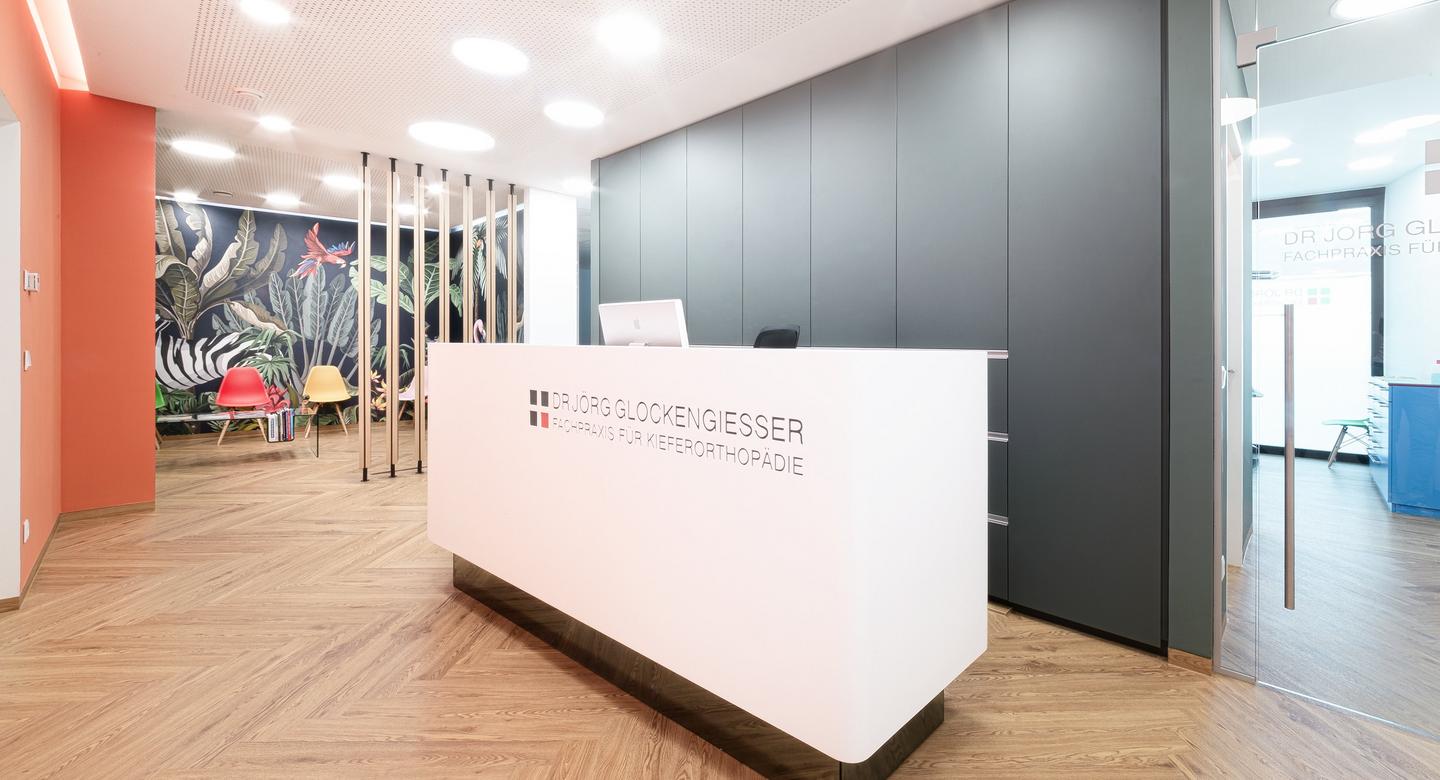 Orthodontic practice (AT)